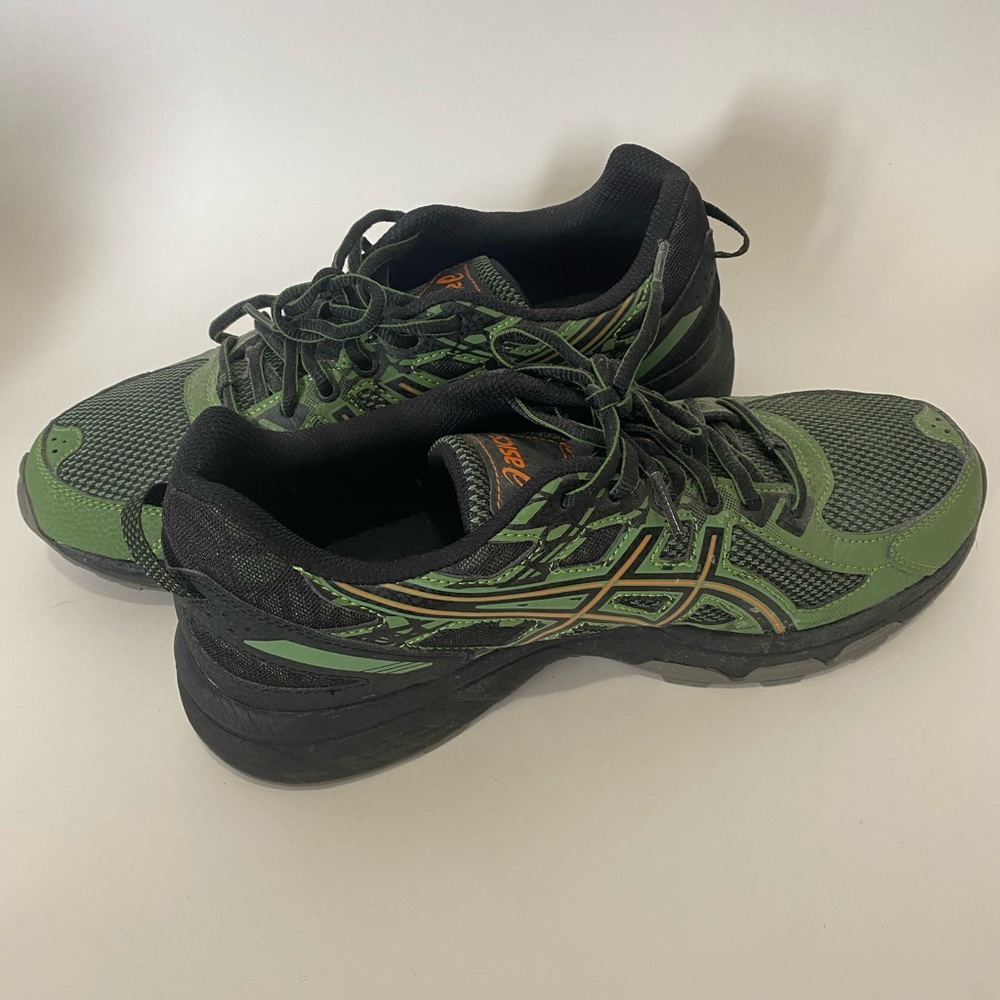 men’s asics size 8